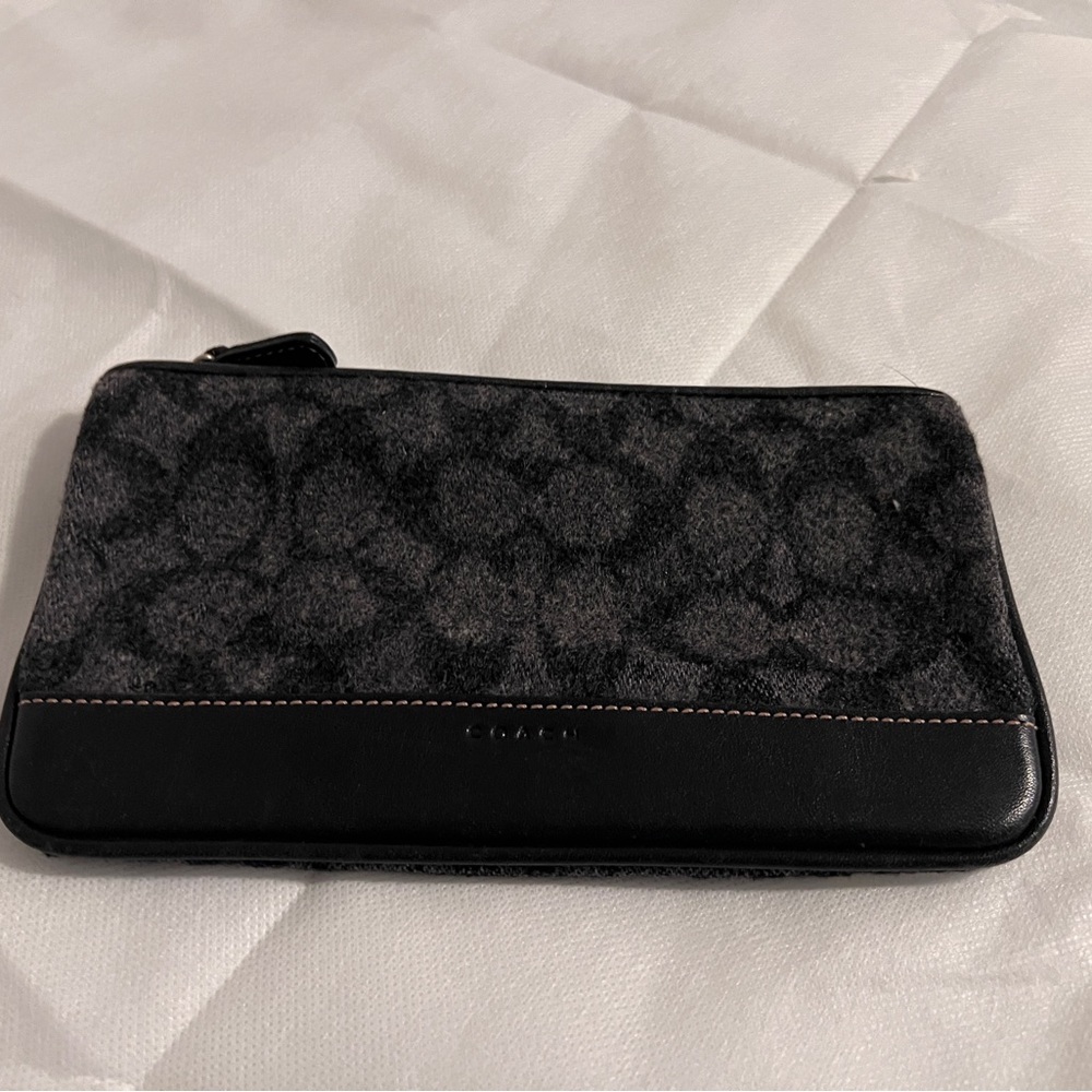 Coach Signature C Wool Slim Pouch